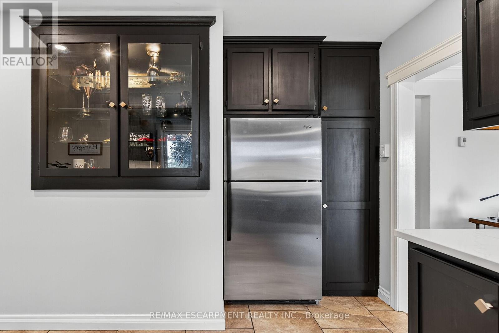 49 Erie Avenue N, Haldimand, Ontario  N0A 1G0 - Photo 8 - X12536256