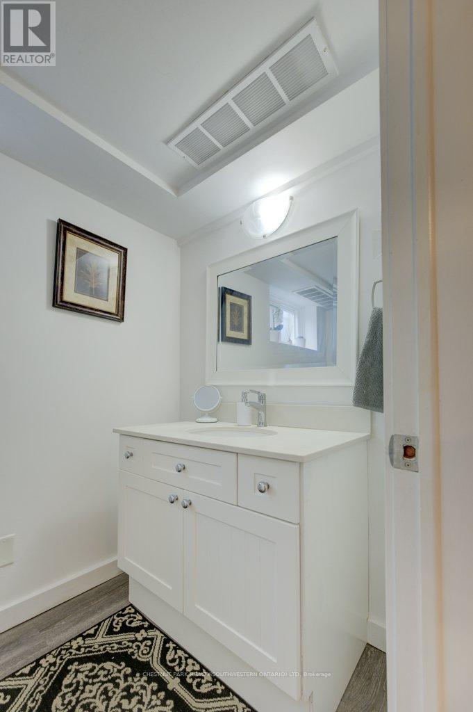 46 Cherry Street, Kitchener, Ontario  N2G 2C6 - Photo 41 - X12536366