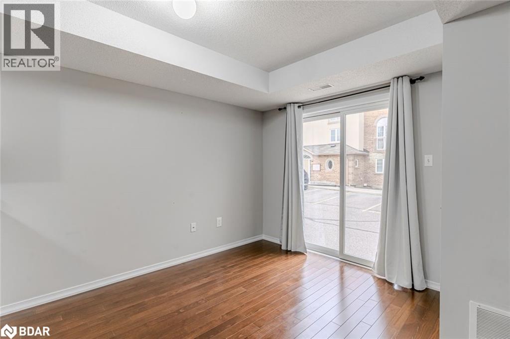 15 Cheltenham Road Unit# 1, Barrie, Ontario  L4M 0E7 - Photo 4 - 40786592