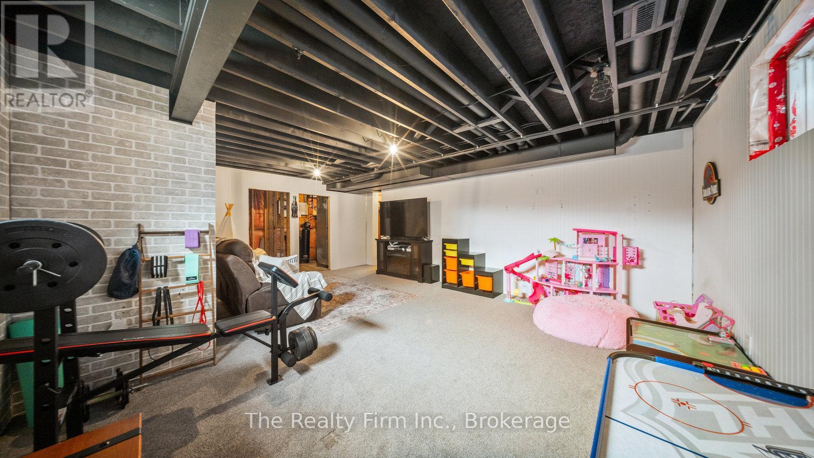 426 Champlain Avenue, Woodstock, Ontario  N4V 0B3 - Photo 30 - X12536458