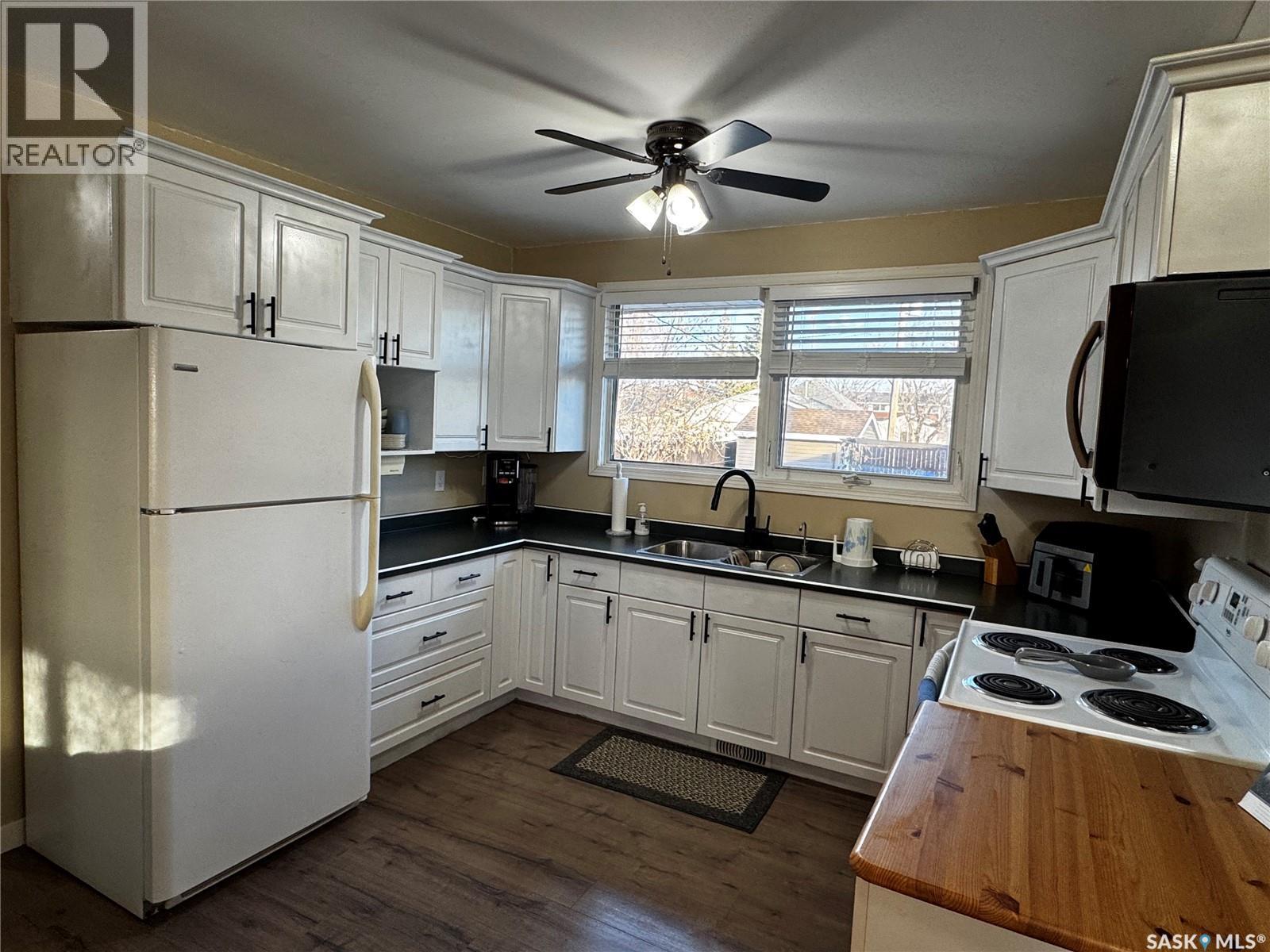 220 6th Street, Humboldt, Saskatchewan  S0K 2A0 - Photo 12 - SK023840