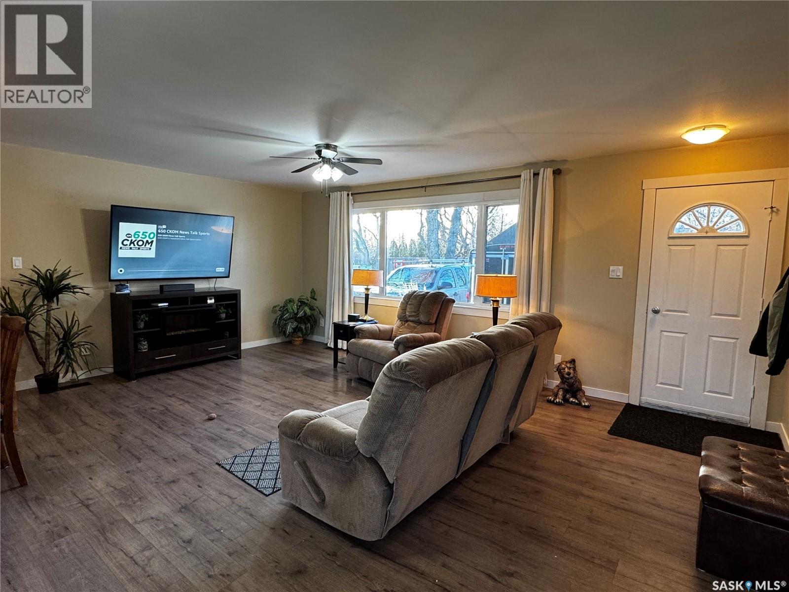 220 6th Street, Humboldt, Saskatchewan  S0K 2A0 - Photo 7 - SK023840