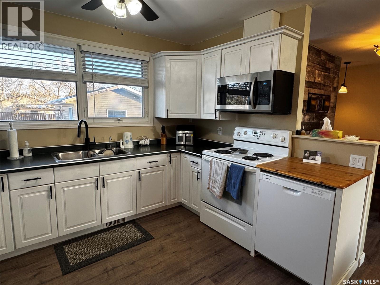 220 6th Street, Humboldt, Saskatchewan  S0K 2A0 - Photo 11 - SK023840