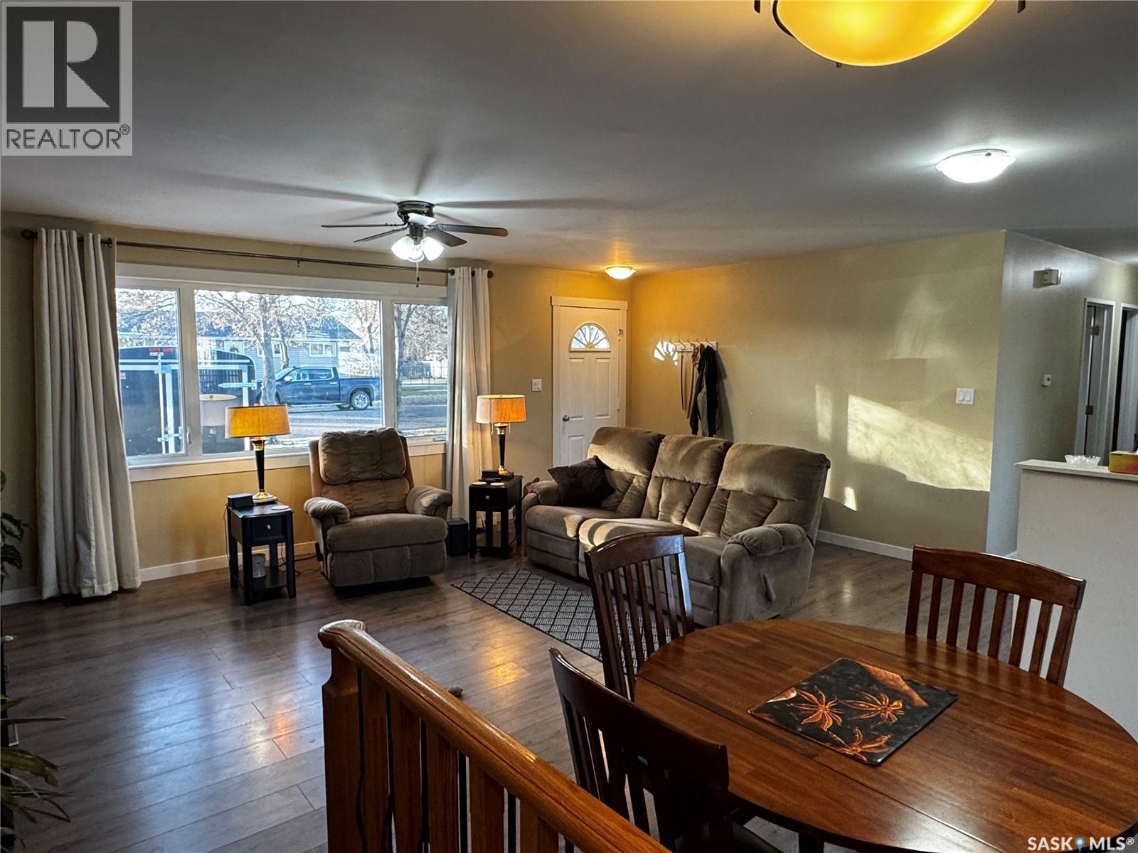 220 6th Street, Humboldt, Saskatchewan  S0K 2A0 - Photo 5 - SK023840