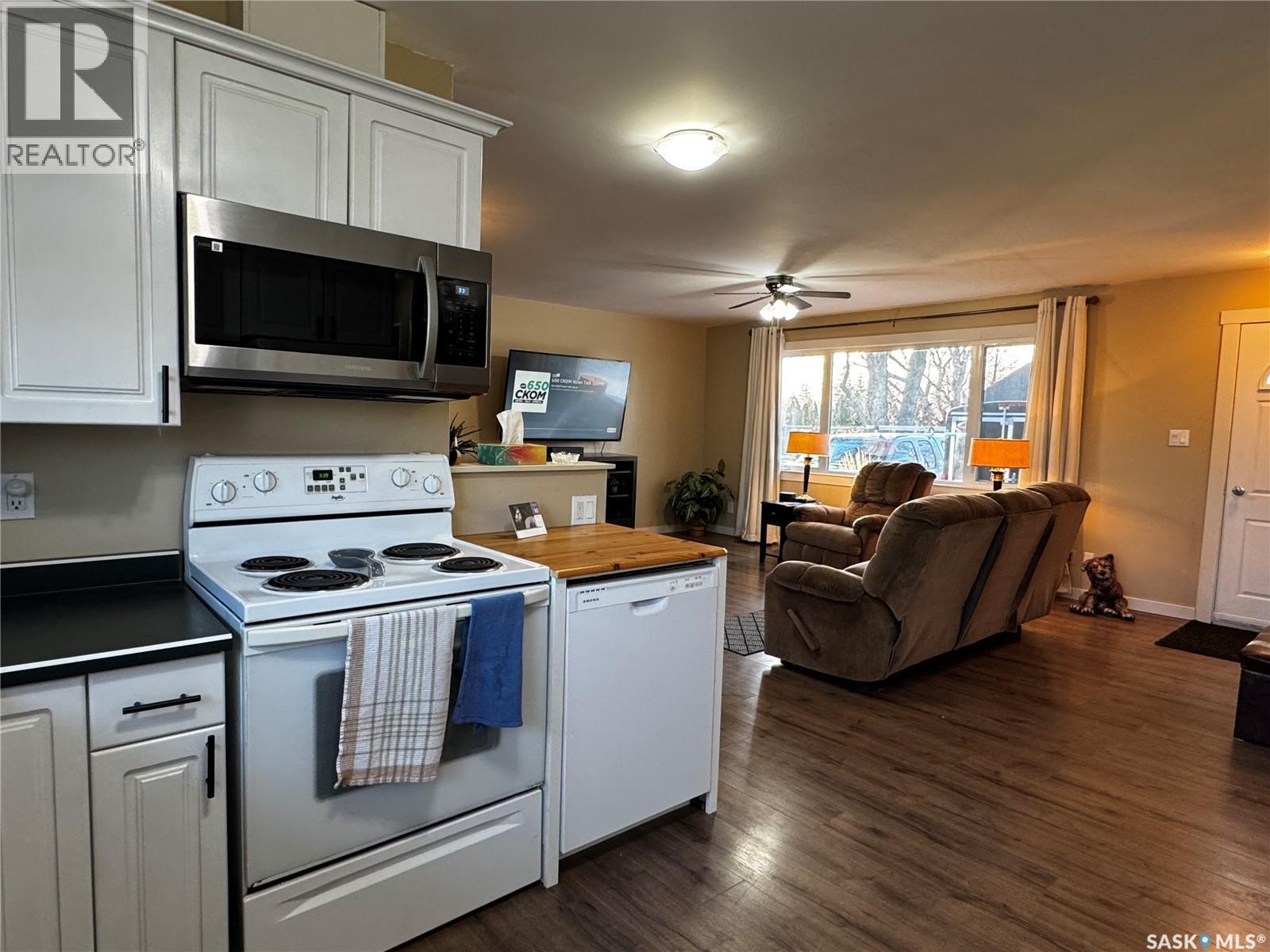 220 6th Street, Humboldt, Saskatchewan  S0K 2A0 - Photo 10 - SK023840