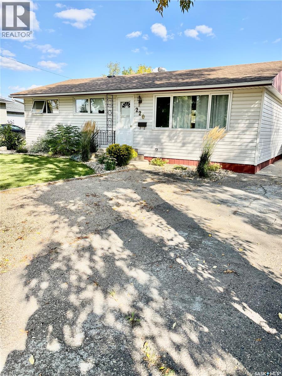 220 6th Street, Humboldt, Saskatchewan  S0K 2A0 - Photo 36 - SK023840