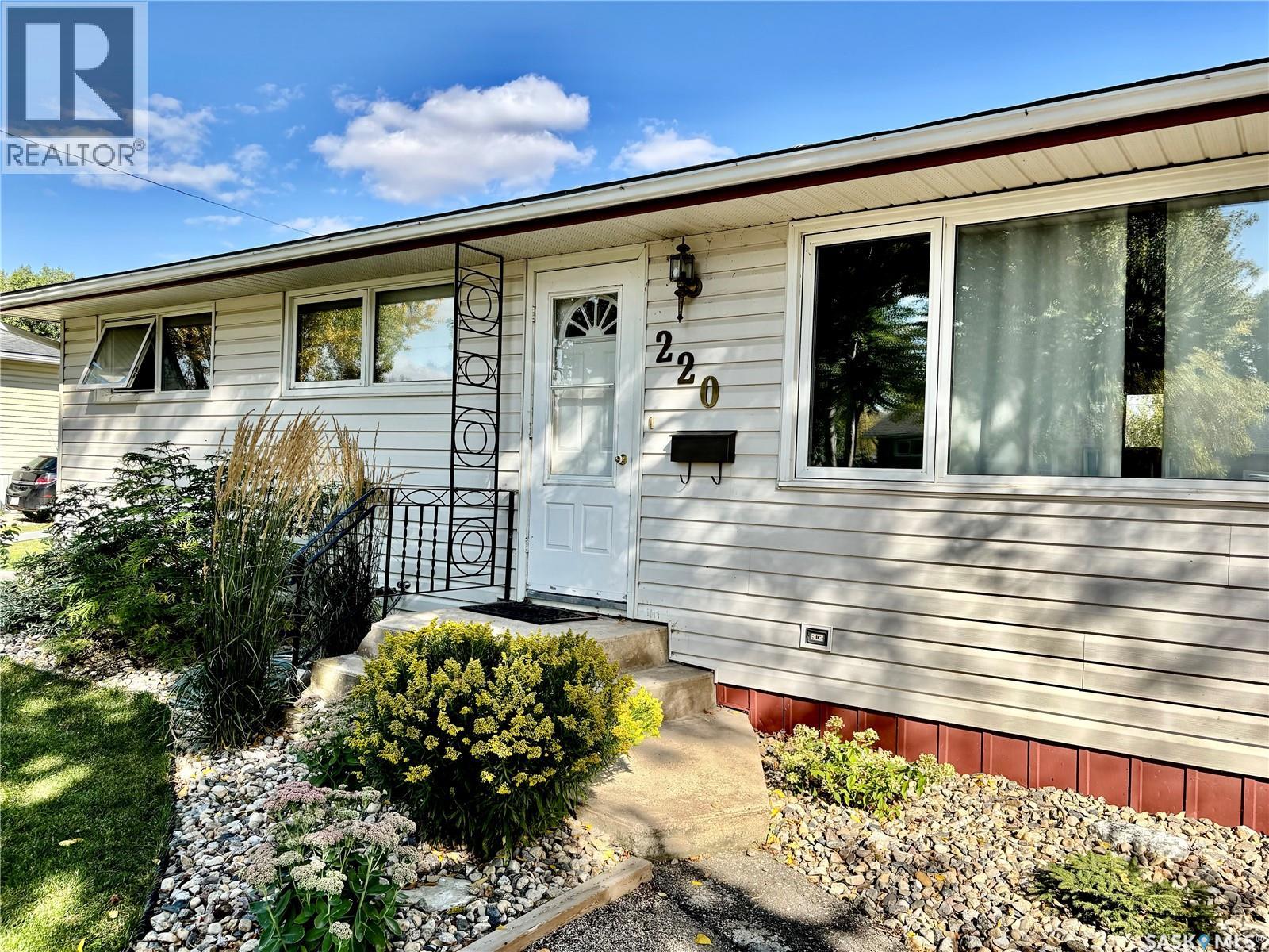 220 6th Street, Humboldt, Saskatchewan  S0K 2A0 - Photo 25 - SK023840