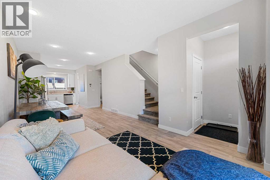 68 Carrington Boulevard Nw, Calgary, Alberta  T3P 1K8 - Photo 8 - A2264453