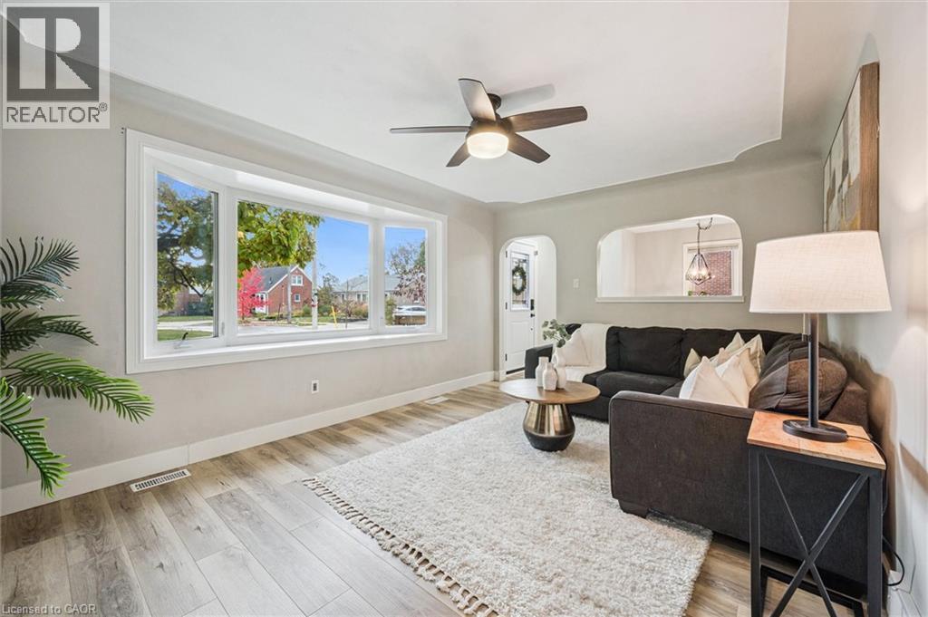 36 Englewood Place, Kitchener, Ontario  N2H 4S6 - Photo 8 - 40785512