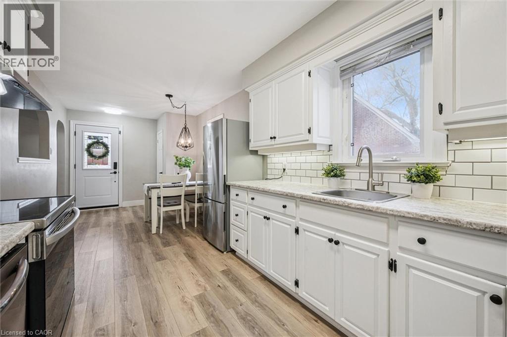 36 Englewood Place, Kitchener, Ontario  N2H 4S6 - Photo 13 - 40785512