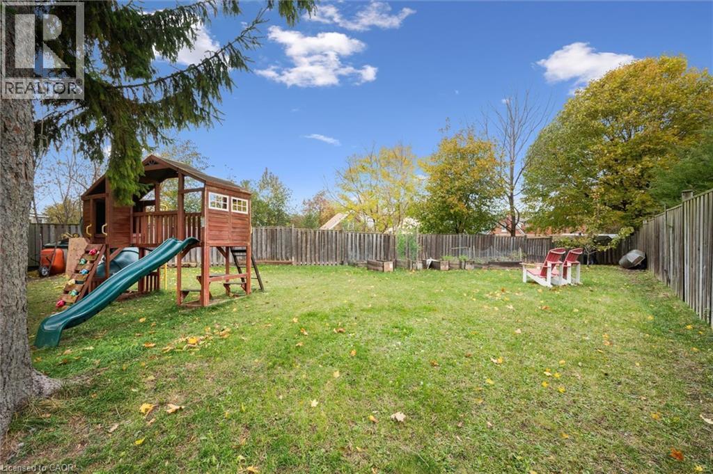 36 Englewood Place, Kitchener, Ontario  N2H 4S6 - Photo 36 - 40785512