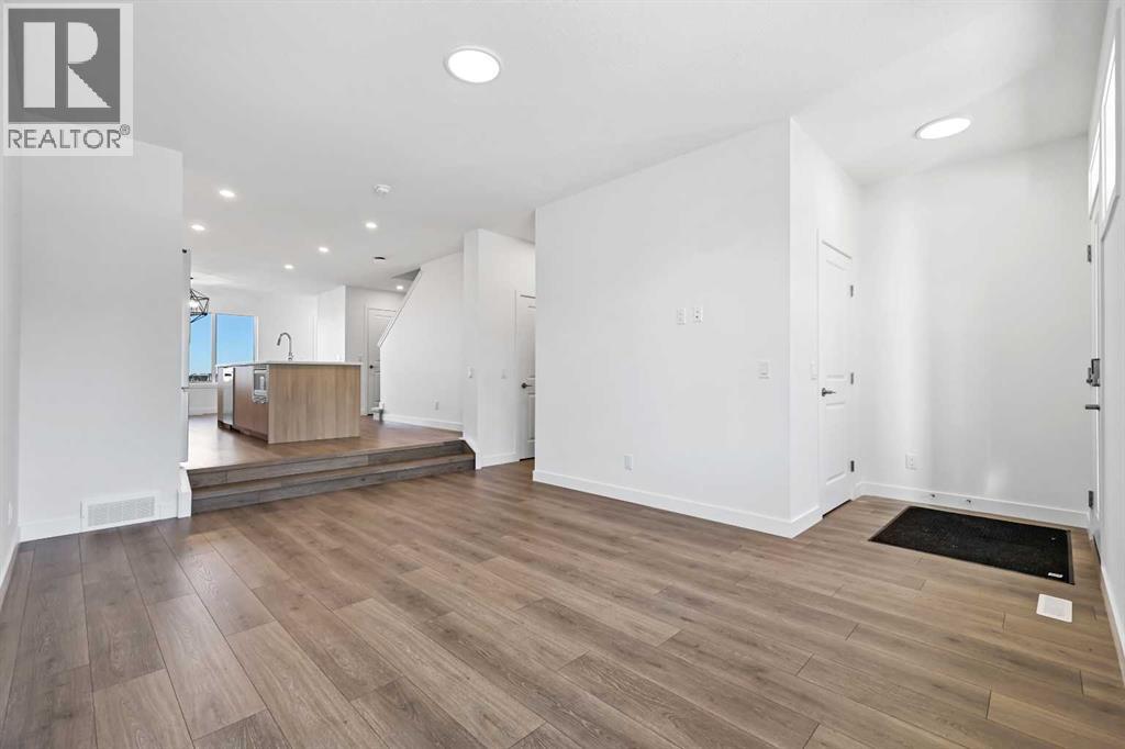 19838 45 Street Se, Calgary, Alberta  T3M 4B9 - Photo 3 - A2268378