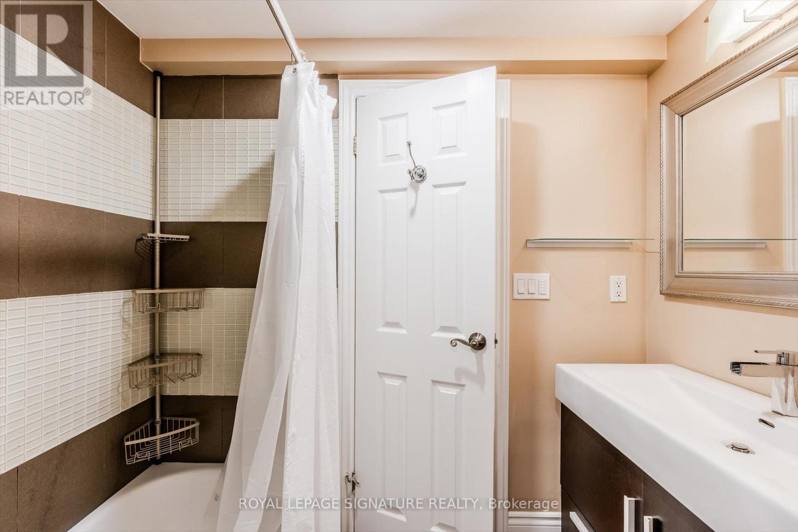 Bsmt - 10 Dalecliff Crescent, Toronto, Ontario  M1R 3L5 - Photo 12 - E12536020