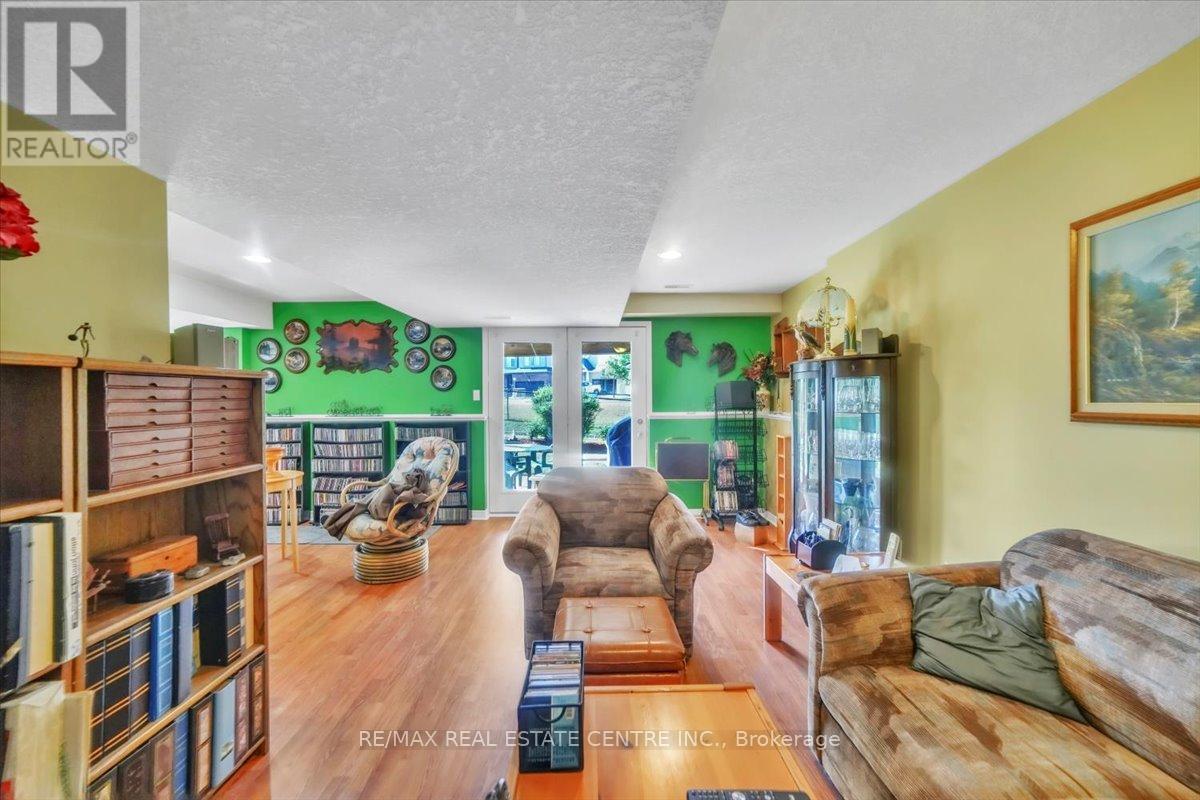 35 Cameron Court, Orangeville, Ontario  L9W 5G8 - Photo 26 - W12307766