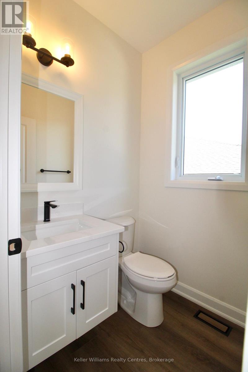 #2 260 7th Street, Hanover, Ontario  N4N 1G9 - Photo 5 - X12437756