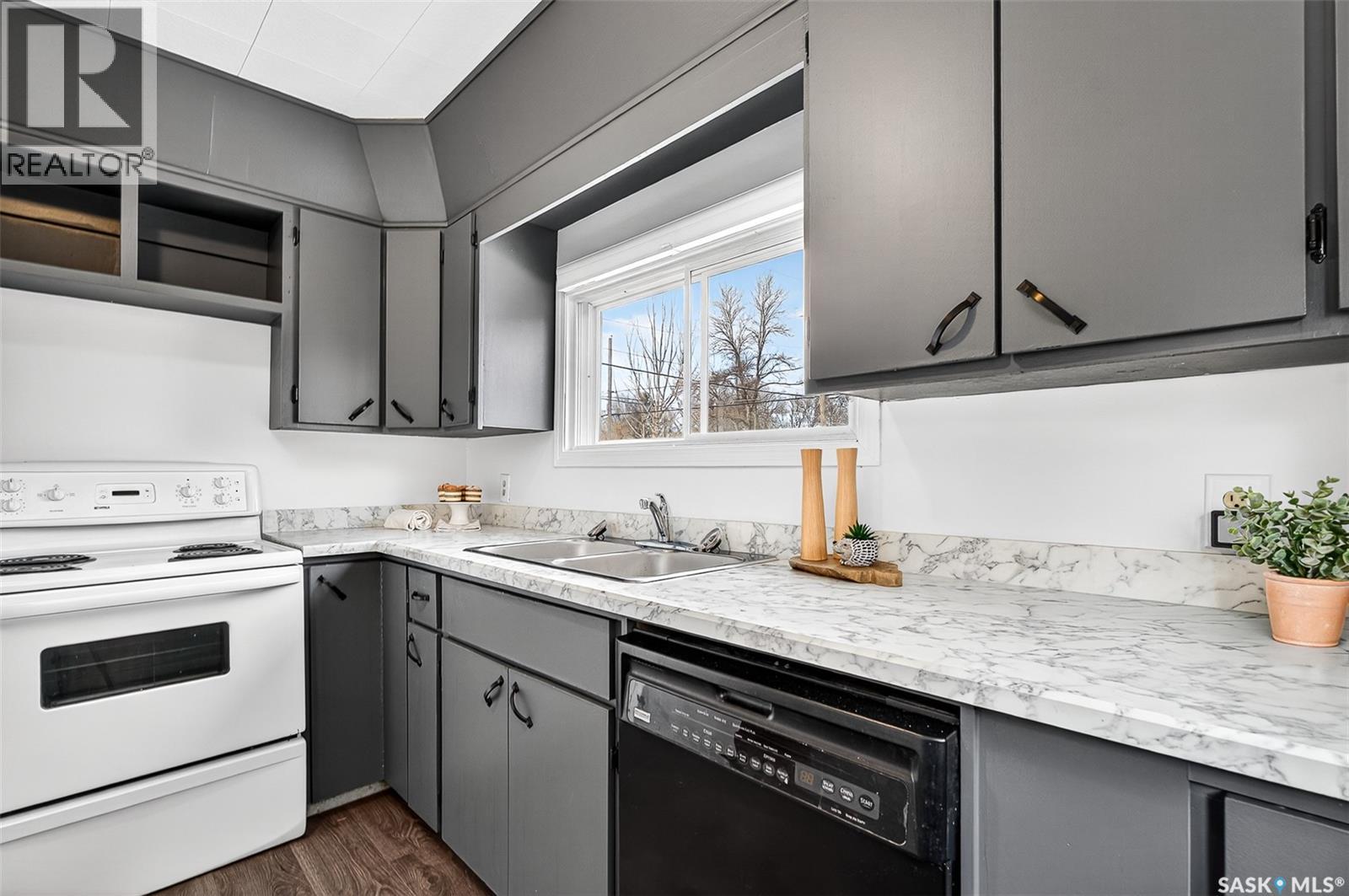 362 Grandview Street W, Moose Jaw, Saskatchewan  S6H 5K8 - Photo 28 - SK023856