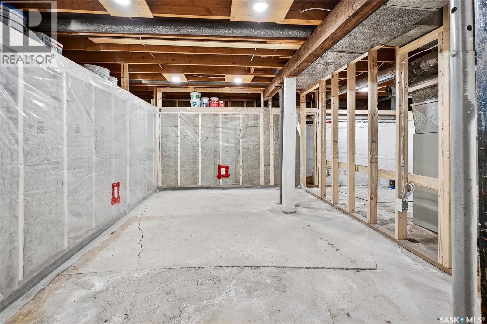 362 Grandview Street W, Moose Jaw, Saskatchewan  S6H 5K8 - Photo 35 - SK023856