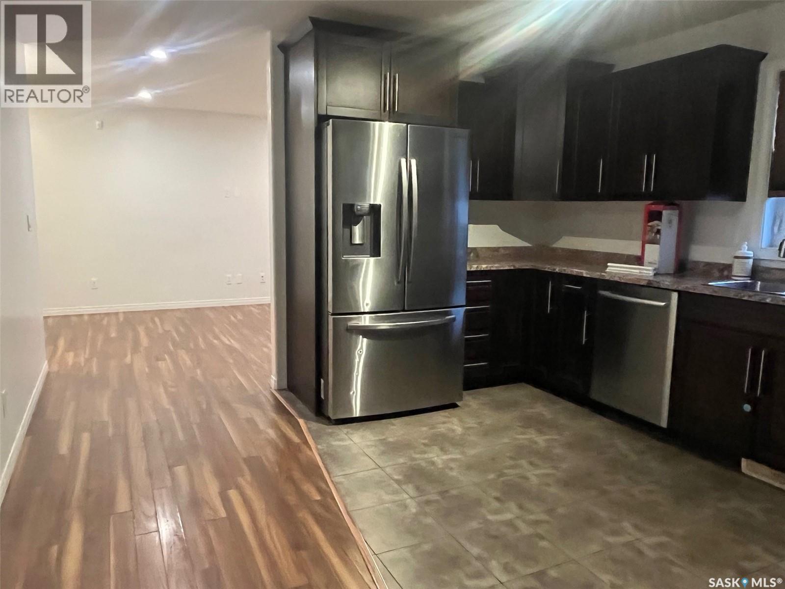 439 Henick Crescent, Saskatoon, Saskatchewan  S7R 0J4 - Photo 12 - SK023851