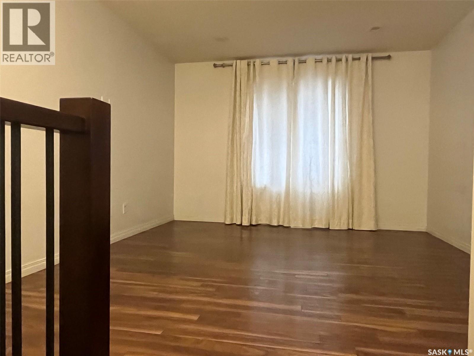 439 Henick Crescent, Saskatoon, Saskatchewan  S7R 0J4 - Photo 6 - SK023851