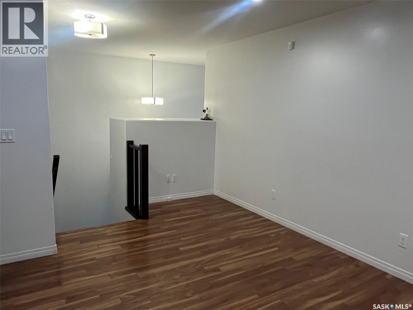 439 Henick Crescent, Saskatoon, Saskatchewan  S7R 0J4 - Photo 8 - SK023851