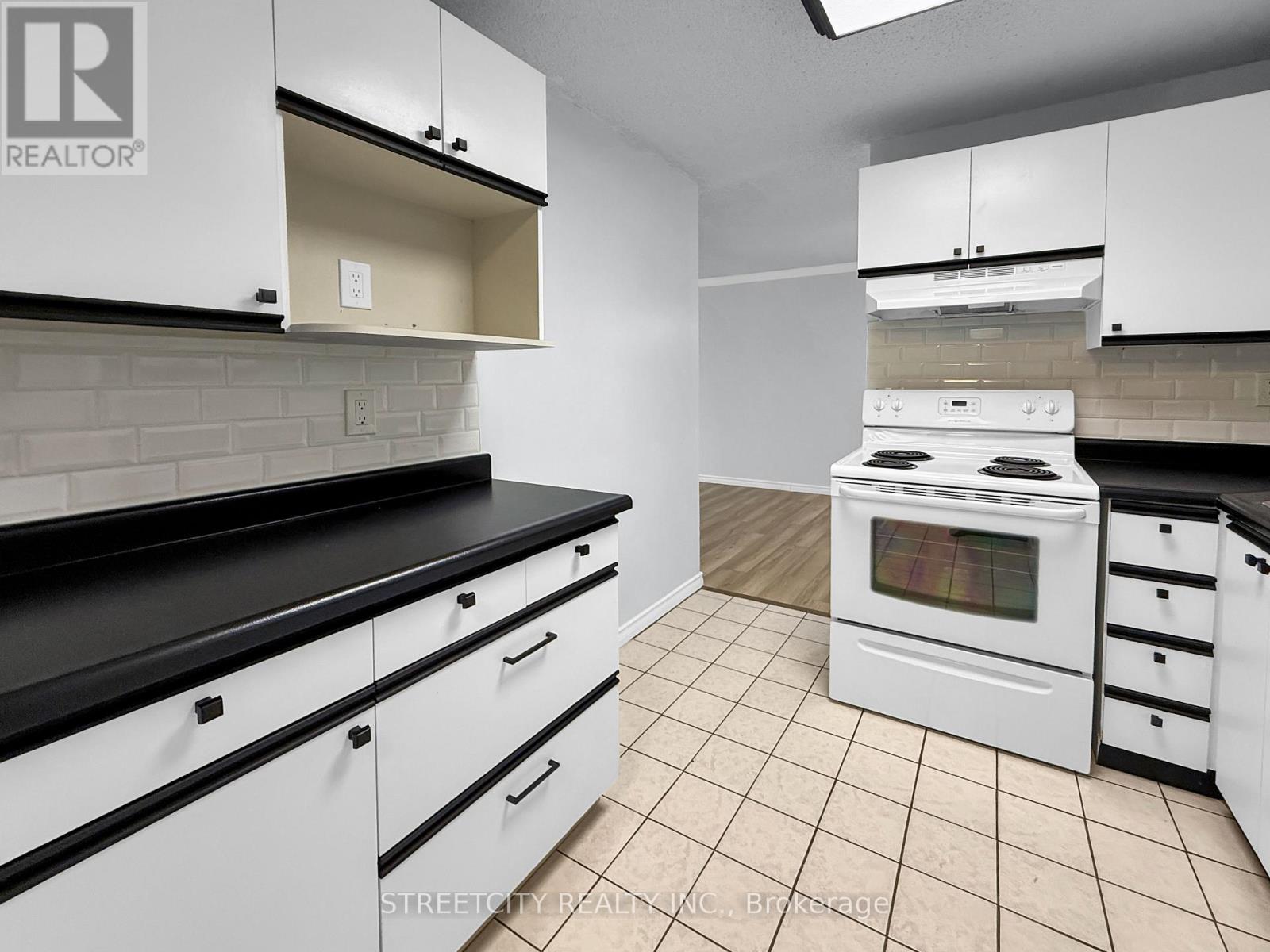 1714 - 45 Pond Mills Road, London South, Ontario  N5Z 4W5 - Photo 12 - X12532892