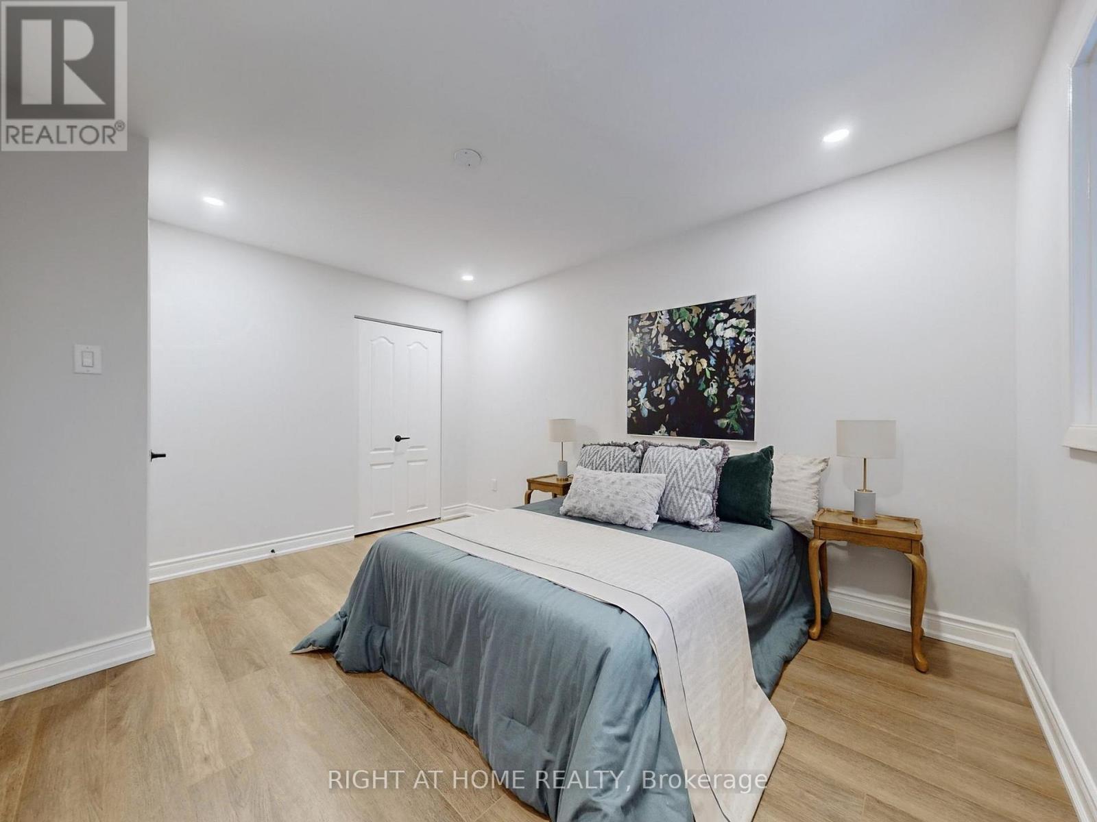 19 Shaughnessy Boulevard, Toronto, Ontario  M2J 1H4 - Photo 25 - C12536506