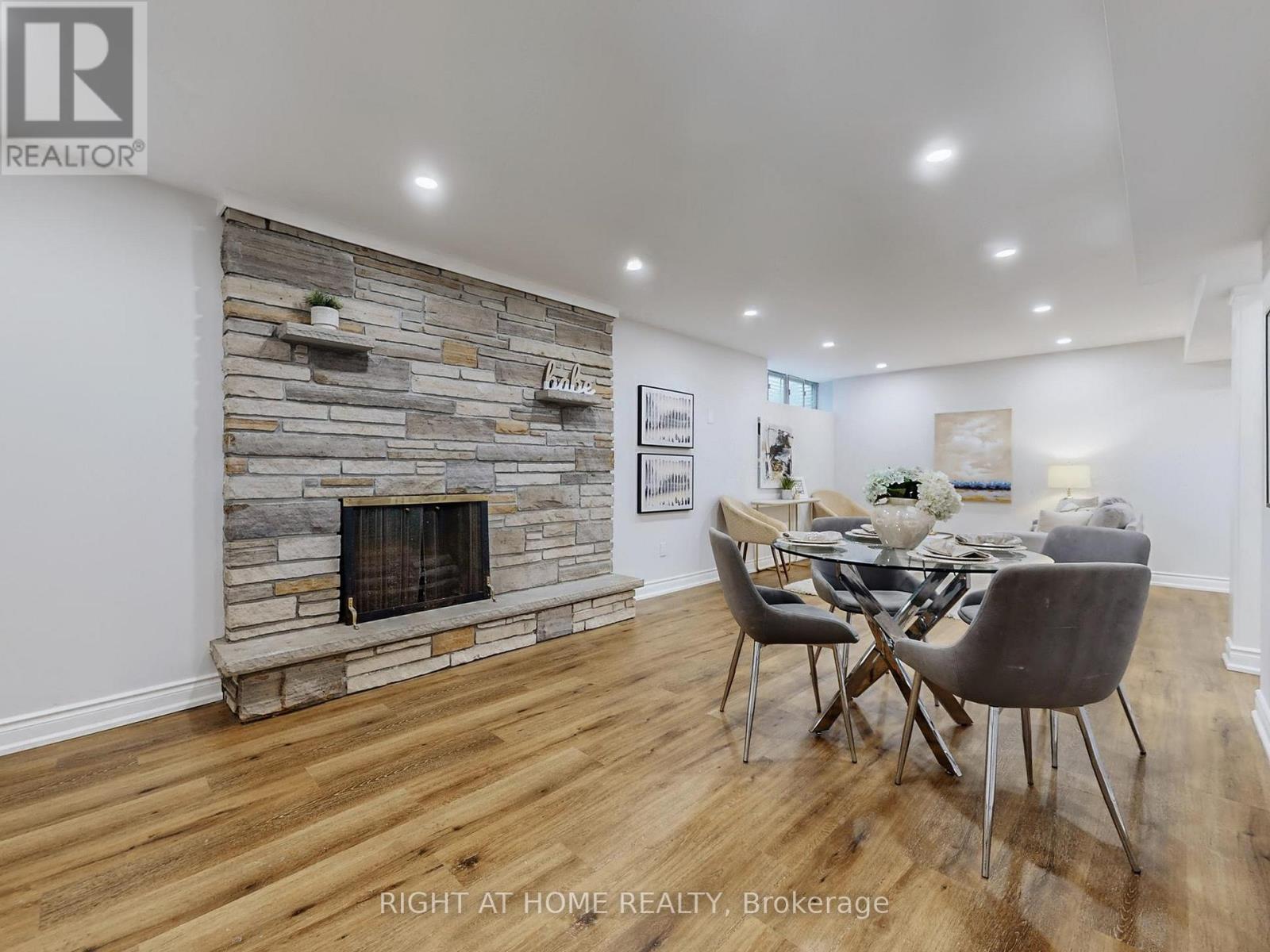 19 Shaughnessy Boulevard, Toronto, Ontario  M2J 1H4 - Photo 36 - C12536506