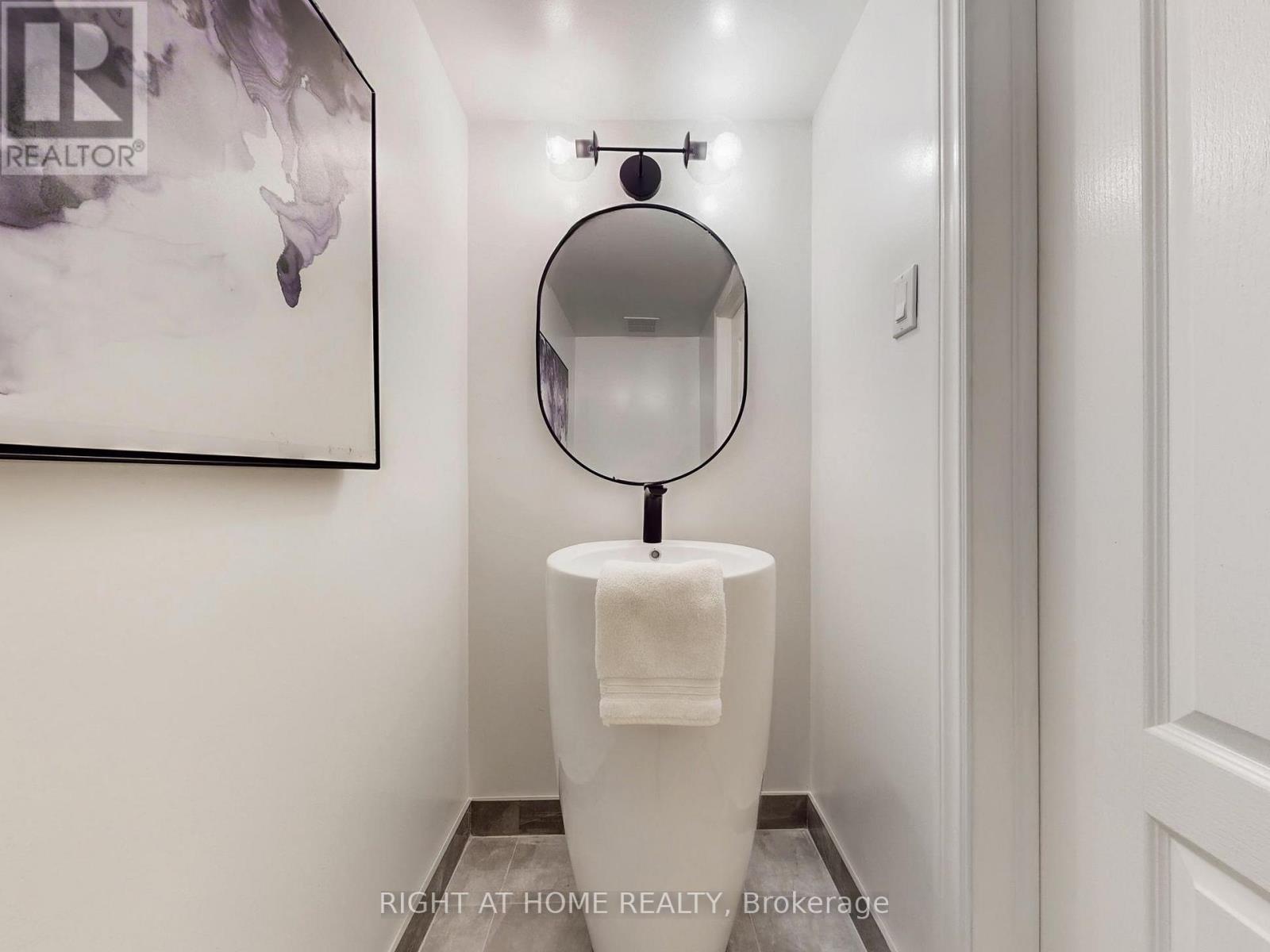 19 Shaughnessy Boulevard, Toronto, Ontario  M2J 1H4 - Photo 37 - C12536506