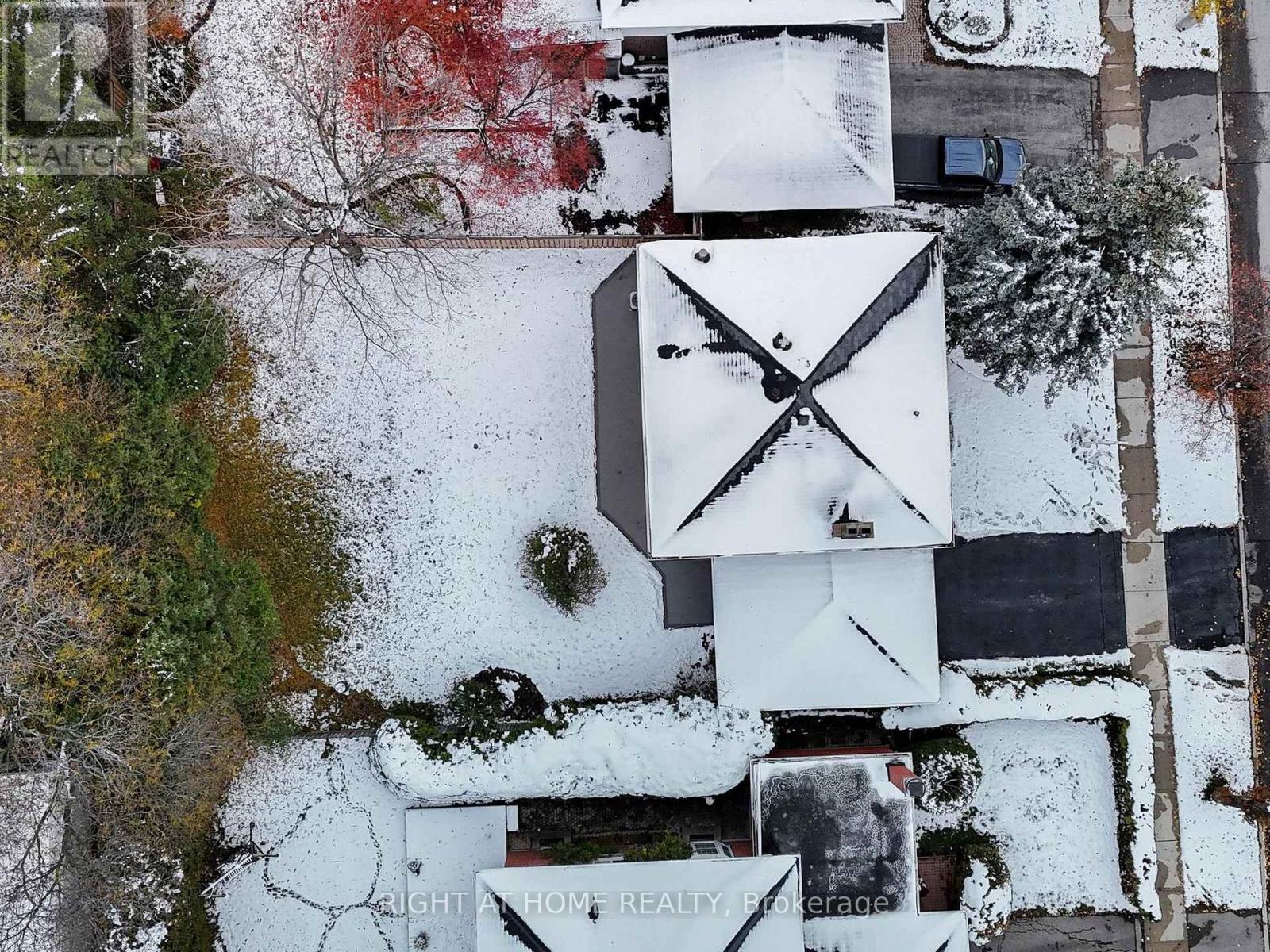 19 Shaughnessy Boulevard, Toronto, Ontario  M2J 1H4 - Photo 46 - C12536506