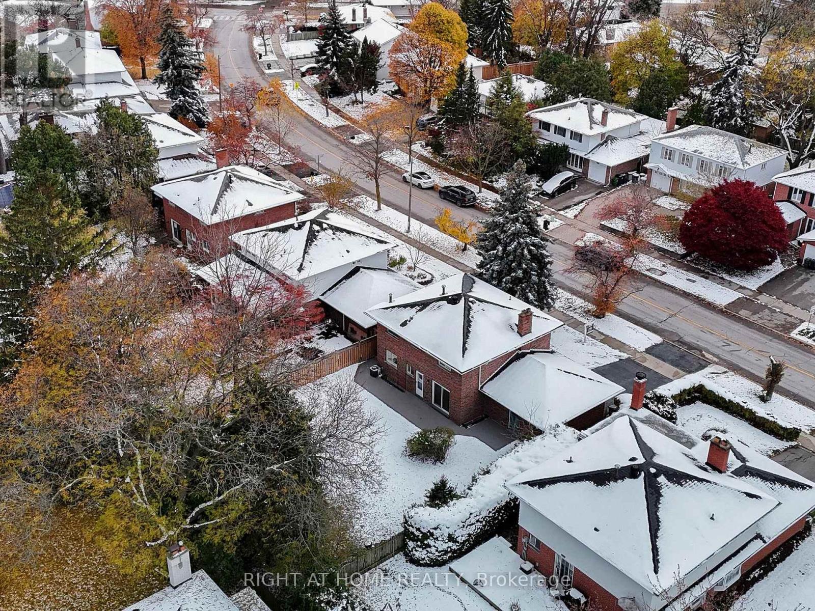 19 Shaughnessy Boulevard, Toronto, Ontario  M2J 1H4 - Photo 47 - C12536506