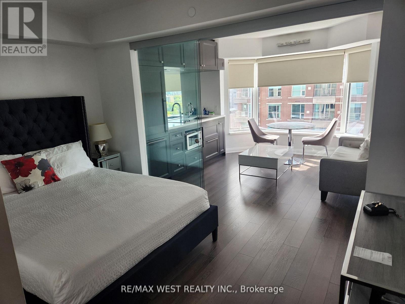 1616 - 155 Yorkville Avenue, Toronto, Ontario  M5R 0B4 - Photo 5 - C12536522