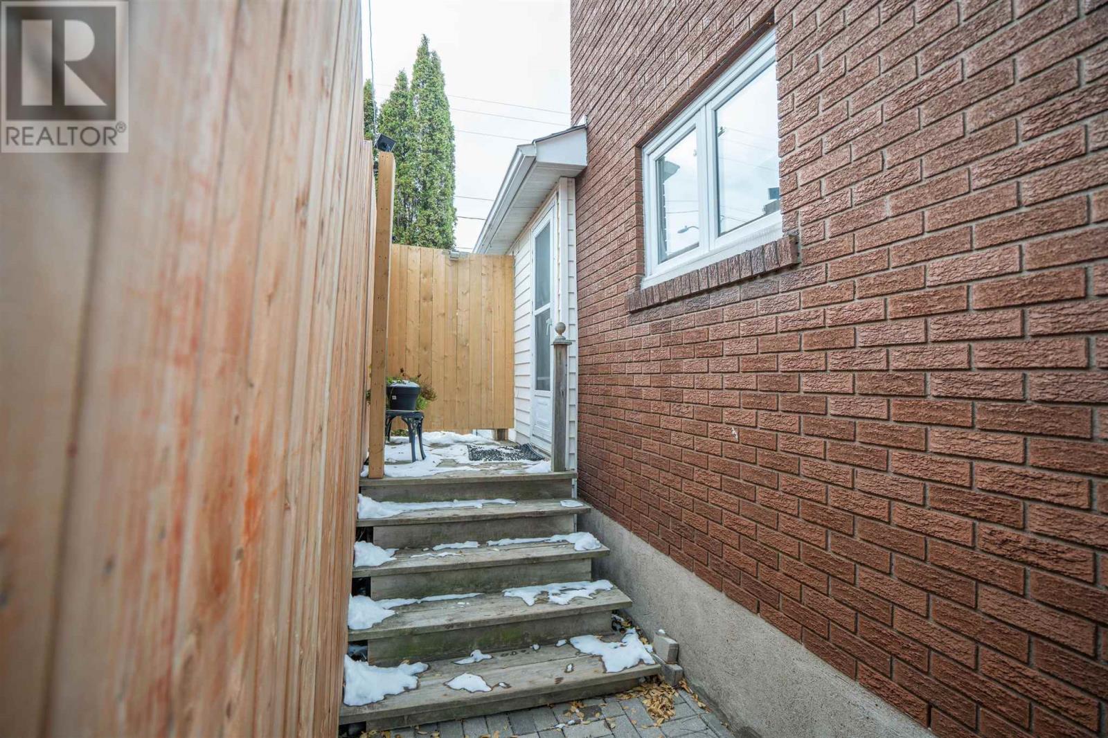 136 St. Georges Ave W, Sault Ste. Marie, Ontario P6C 1B5 - Photo 27 - SM253247