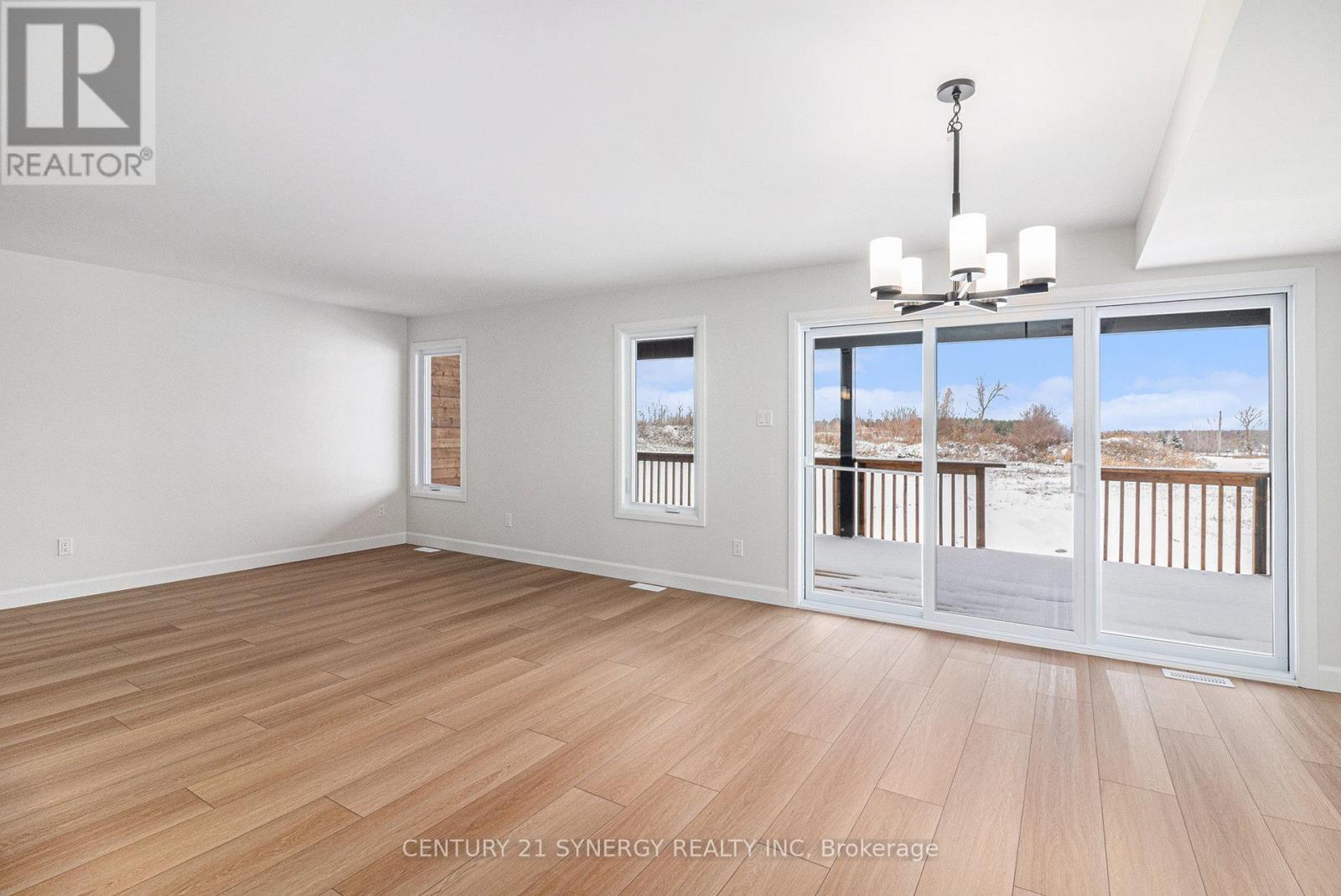 85 Villeneuve Street, North Stormont, Ontario K0C 1W0 - Photo 14 - X12297915