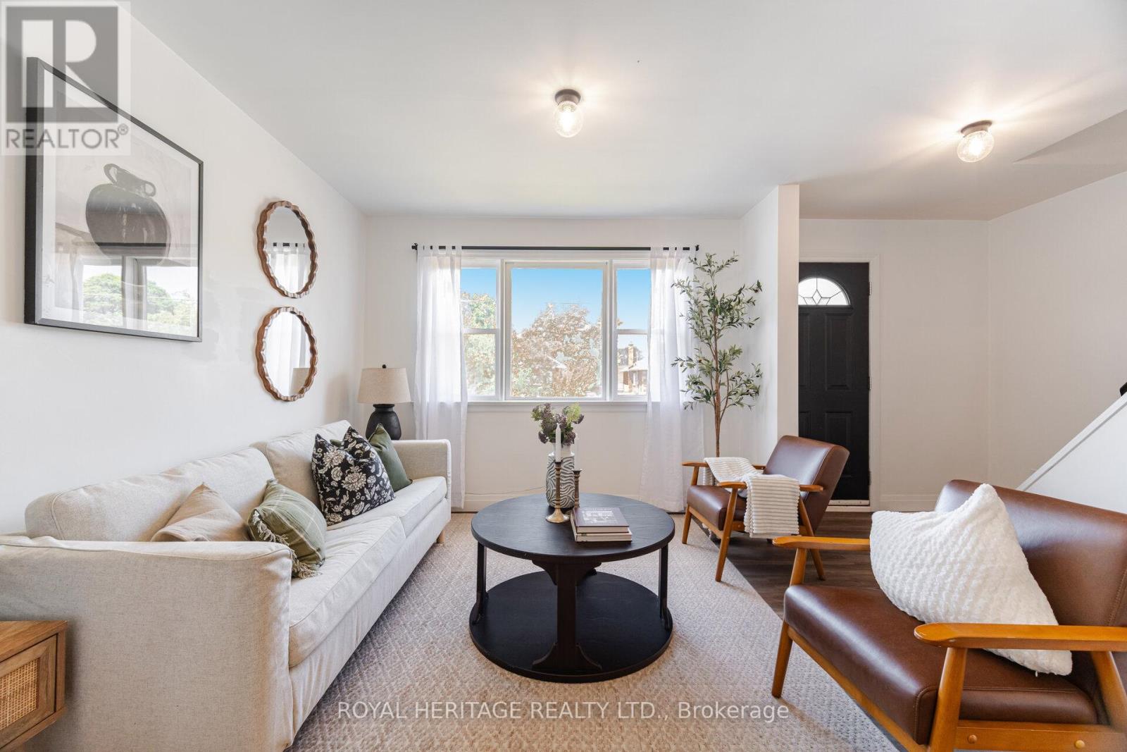 241 Marquette Avenue, Oshawa, Ontario  L1J 1W3 - Photo 5 - E12536620