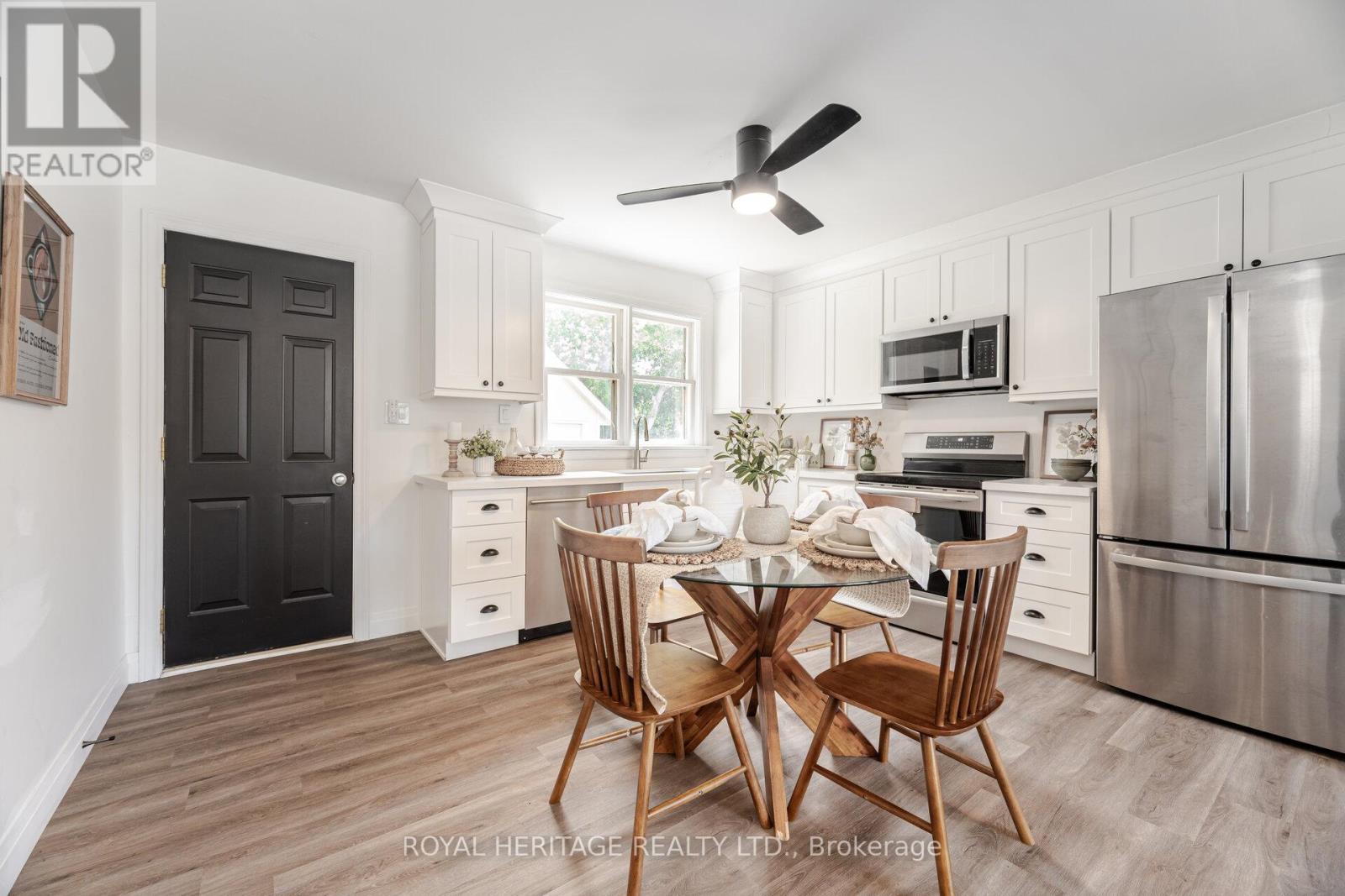 241 Marquette Avenue, Oshawa, Ontario  L1J 1W3 - Photo 8 - E12536620