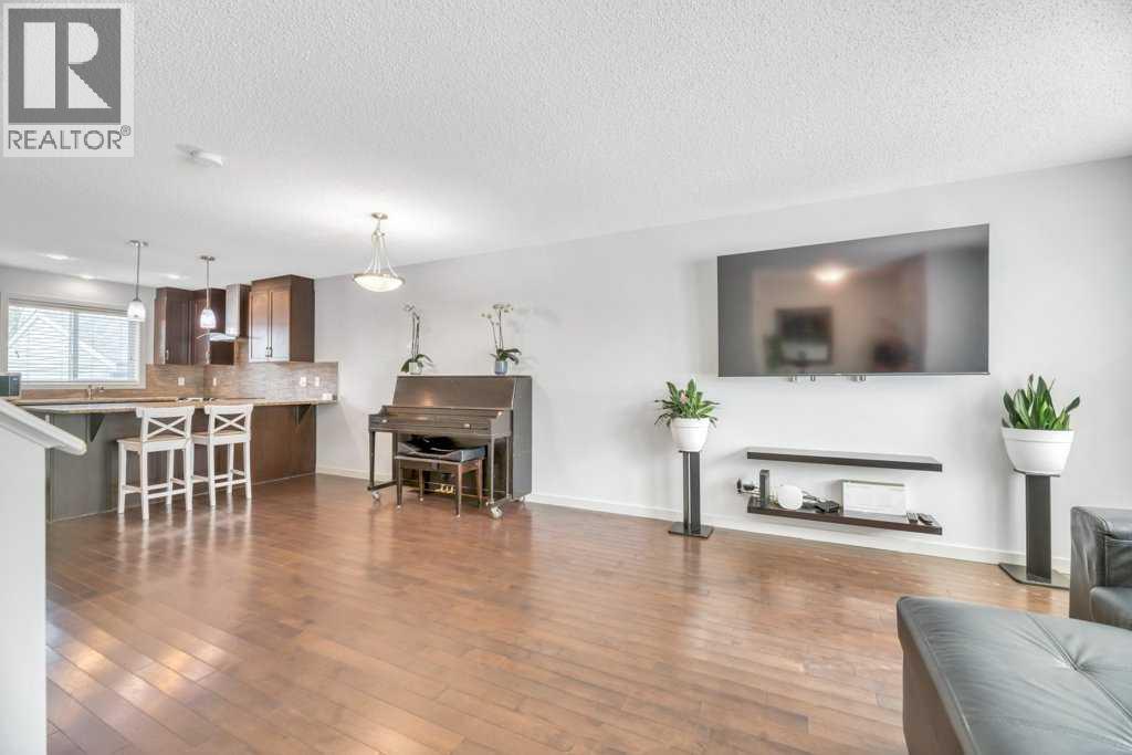 4040 New Brighton Grove Se, Calgary, Alberta  T2Z 1G4 - Photo 5 - A2258026