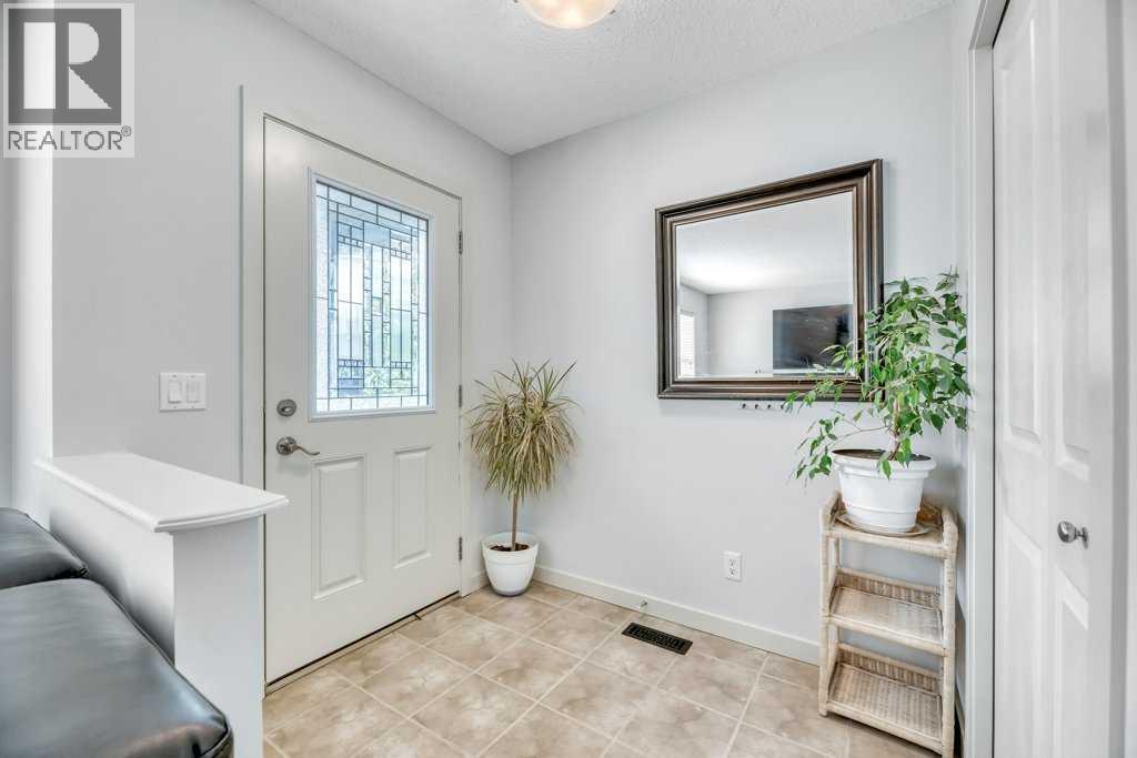 4040 New Brighton Grove Se, Calgary, Alberta  T2Z 1G4 - Photo 9 - A2258026