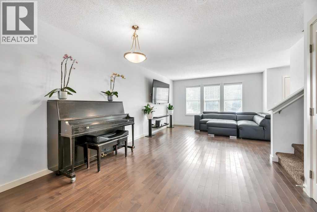 4040 New Brighton Grove Se, Calgary, Alberta  T2Z 1G4 - Photo 11 - A2258026