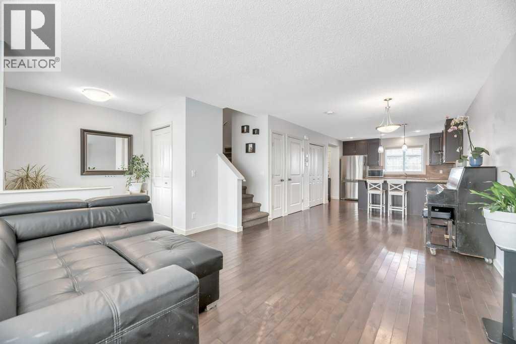 4040 New Brighton Grove Se, Calgary, Alberta  T2Z 1G4 - Photo 12 - A2258026