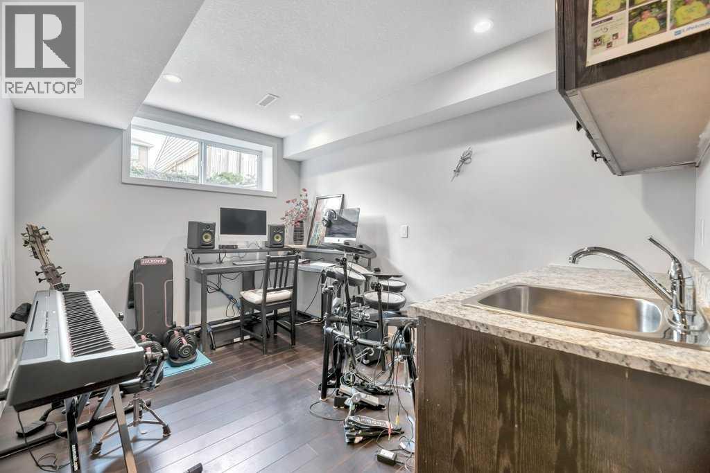 4040 New Brighton Grove Se, Calgary, Alberta  T2Z 1G4 - Photo 29 - A2258026