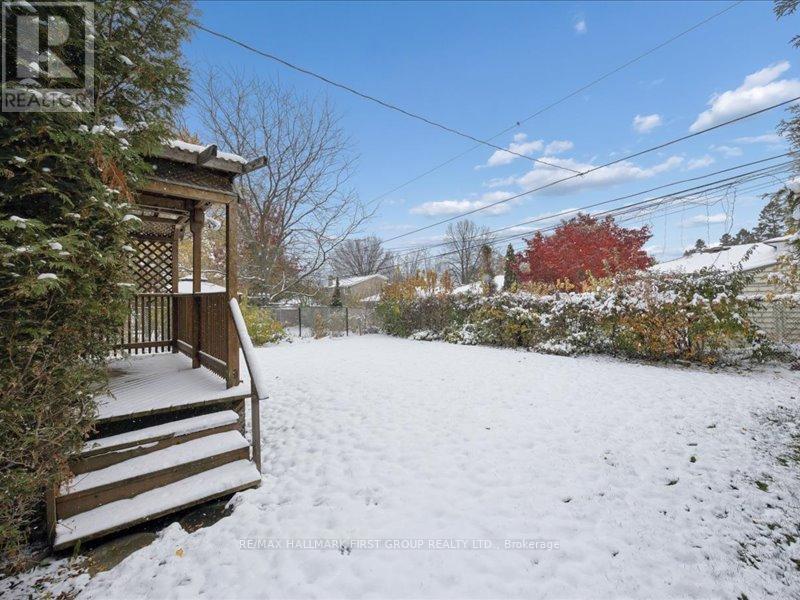 852 Bem Avenue, Pickering, Ontario  L1W 1X3 - Photo 19 - E12536468