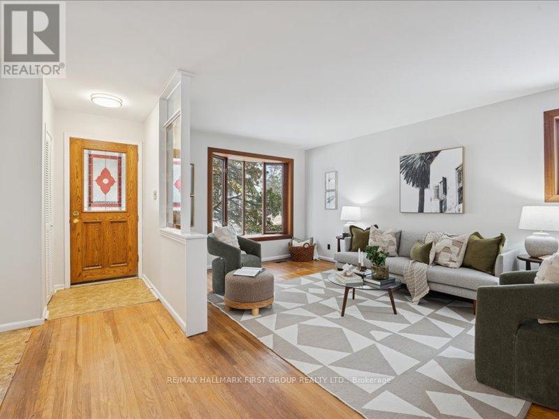 852 Bem Avenue, Pickering, Ontario  L1W 1X3 - Photo 4 - E12536468