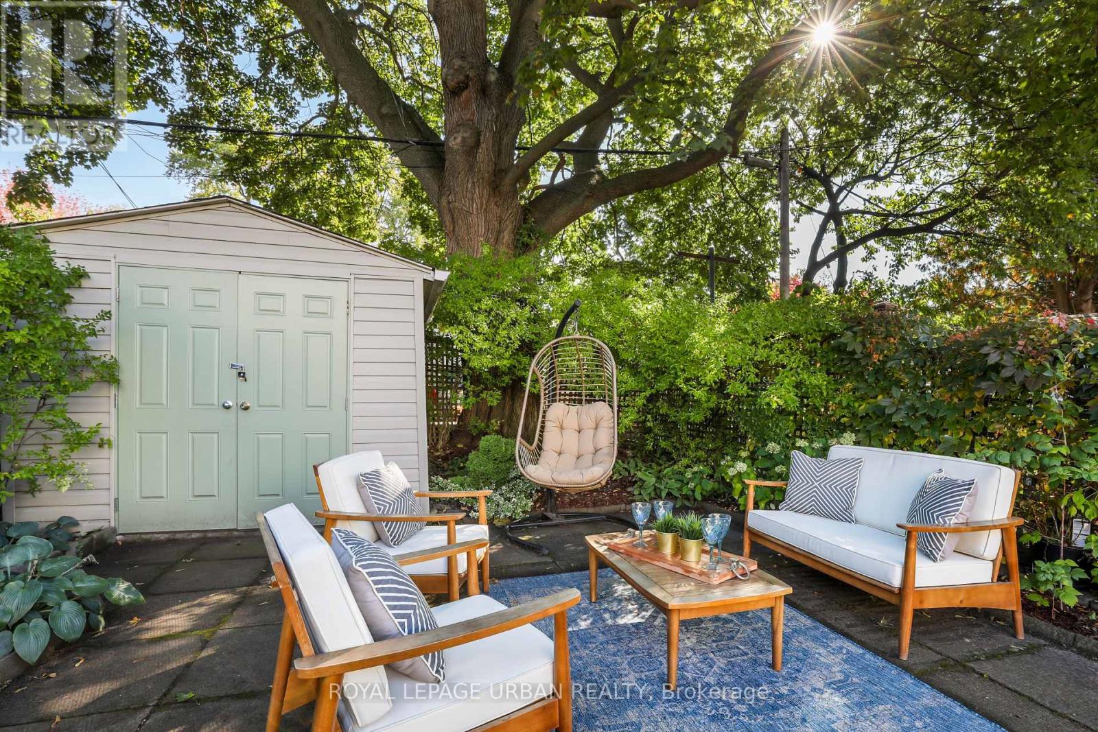 447 Milverton Boulevard, Toronto, Ontario  M4C 1X4 - Photo 38 - E12536530