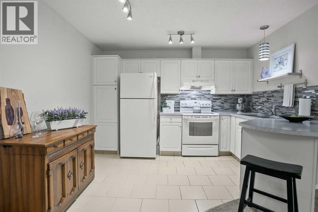 118, 10 Sierra Morena Mews Sw, Calgary, Alberta  T3H 3K5 - Photo 14 - A2263002