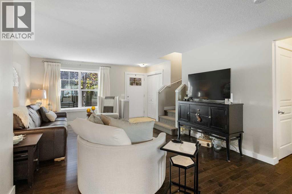 619 Mckenzie Towne Square Se, Calgary, Alberta  T2Z 1E4 - Photo 6 - A2267383