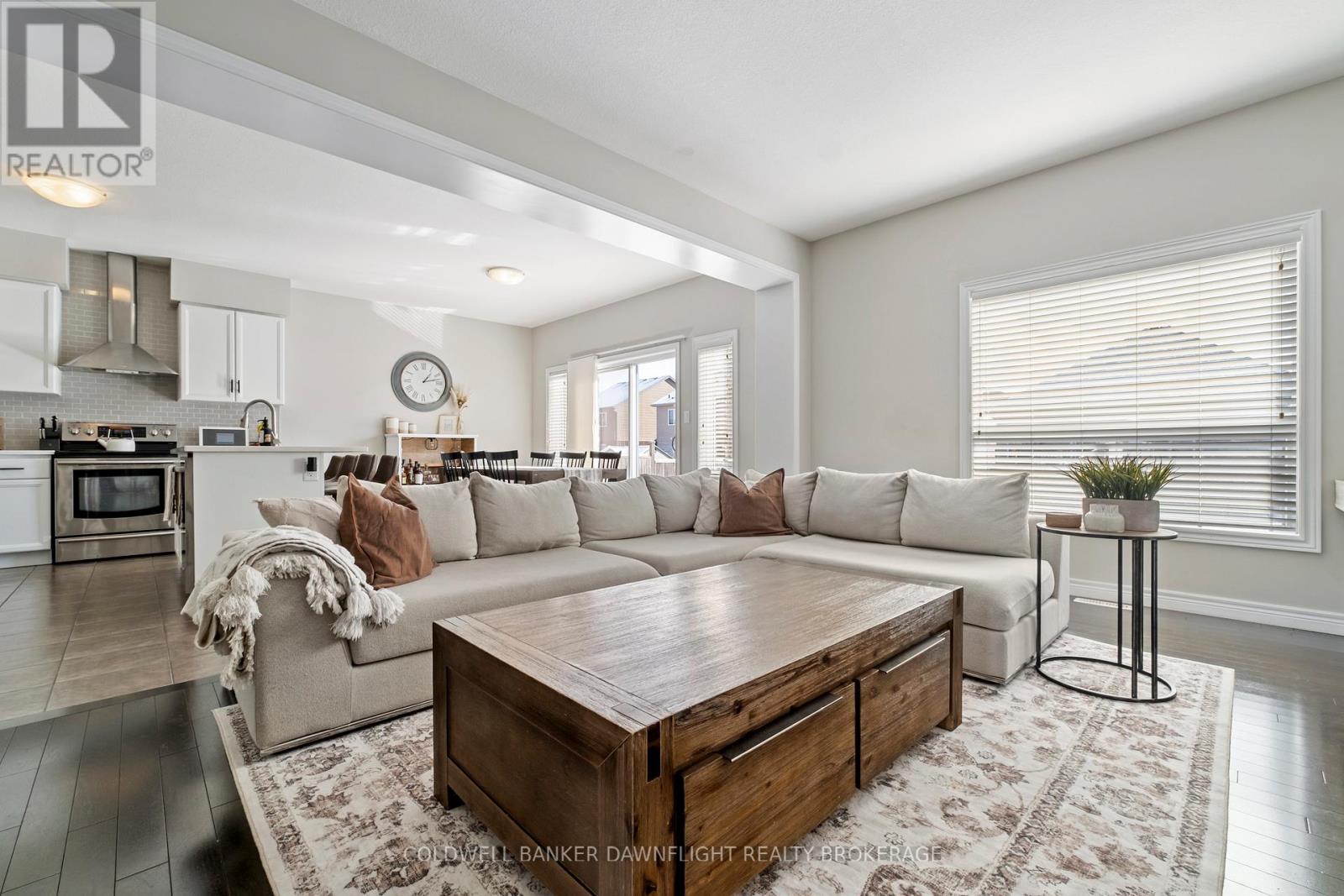 447 Blackacres Boulevard, London North, Ontario  N6G 0J2 - Photo 4 - X12536664