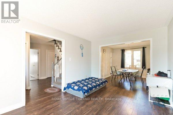 26 Redwood Lane, London East, Ontario  N5V 4C4 - Photo 5 - X12536684