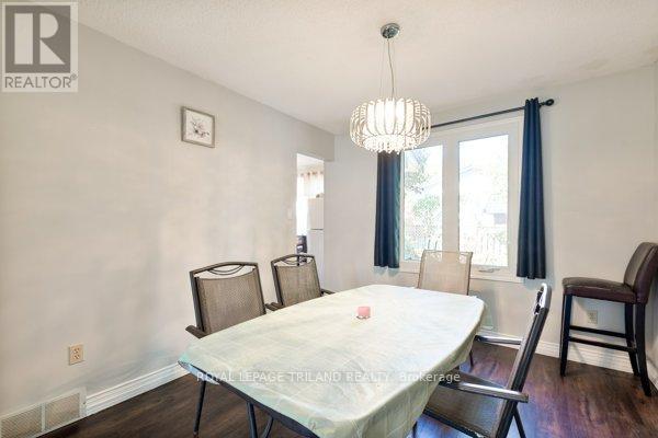 26 Redwood Lane, London East, Ontario  N5V 4C4 - Photo 8 - X12536684