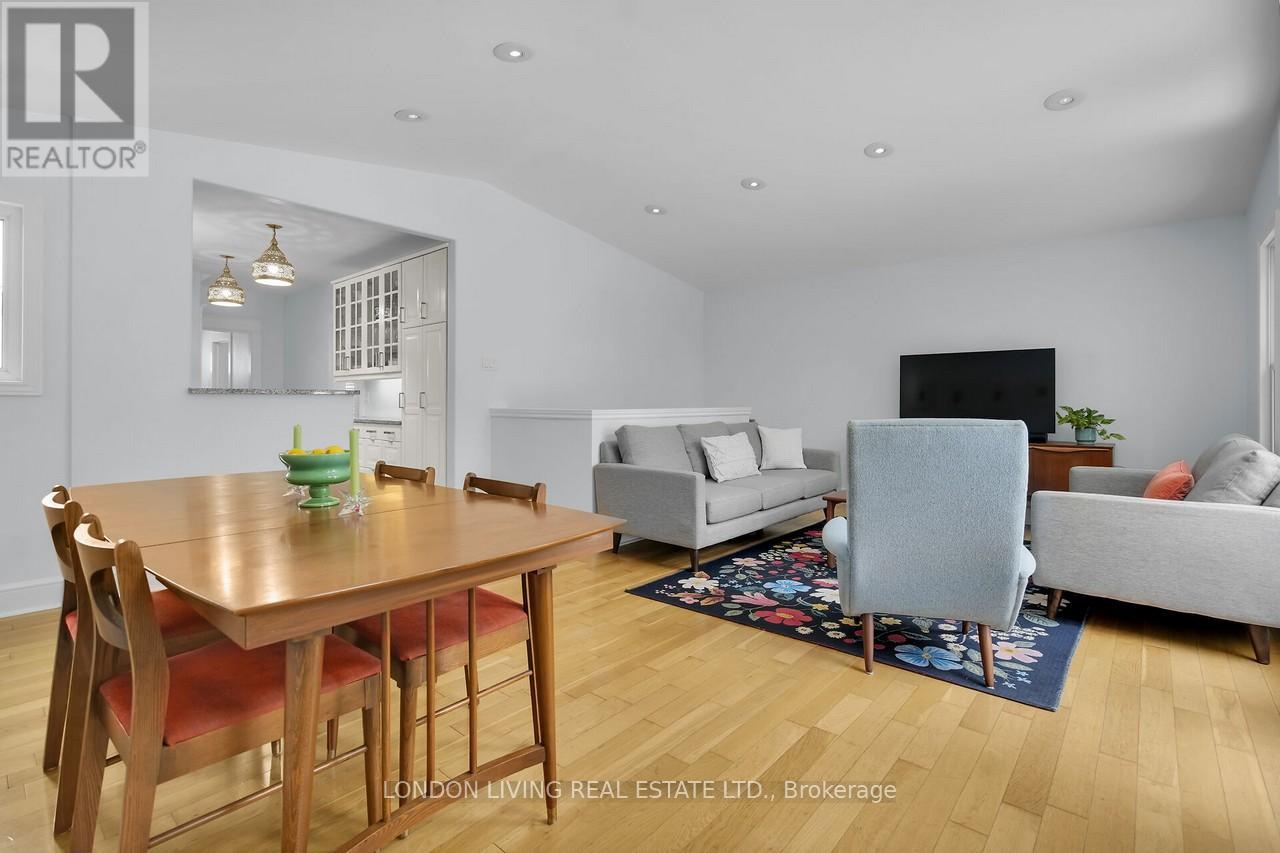 202 Emery Street E, London South, Ontario  N6C 2E2 - Photo 17 - X12536794