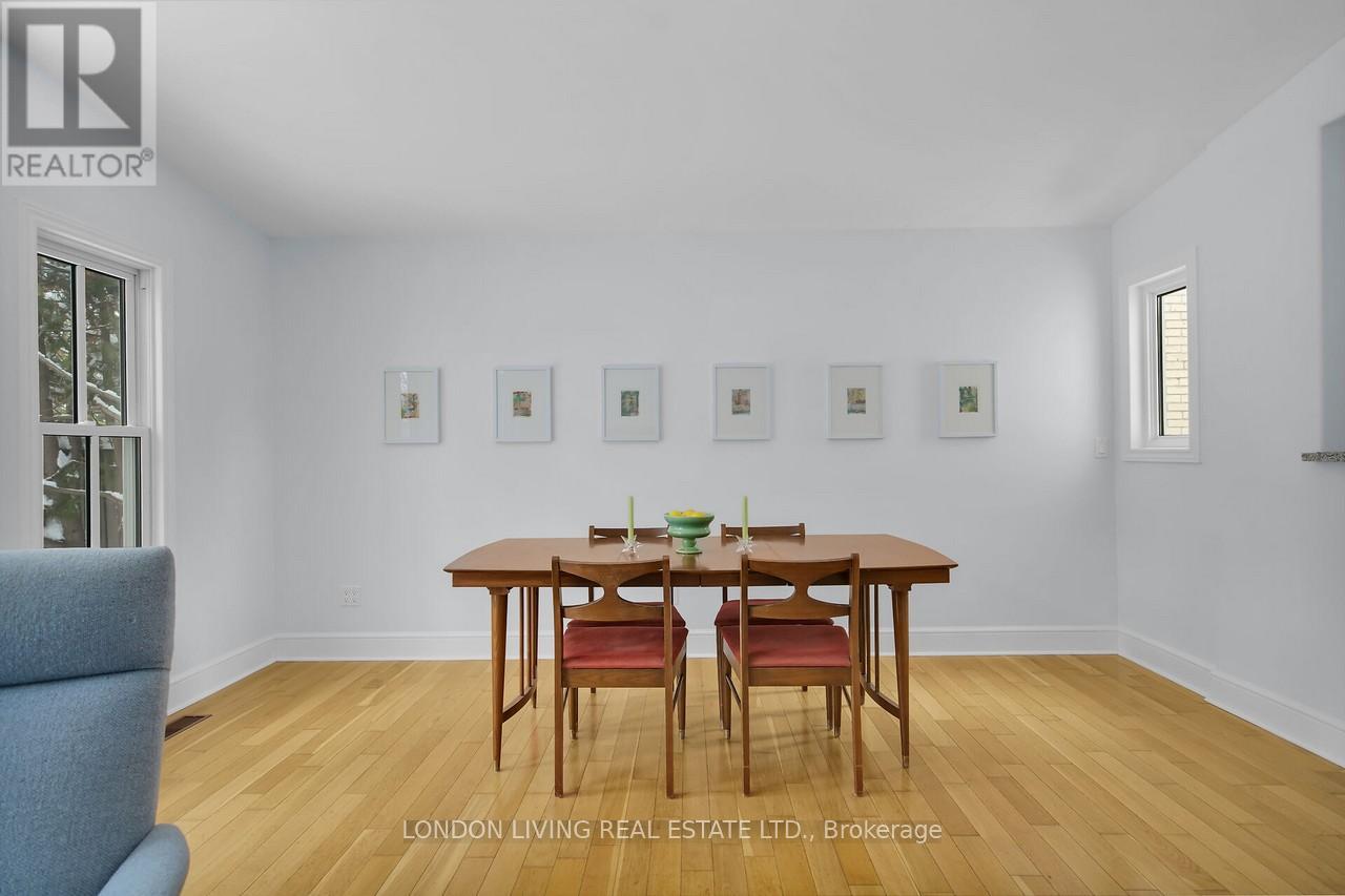 202 Emery Street E, London South, Ontario  N6C 2E2 - Photo 20 - X12536794